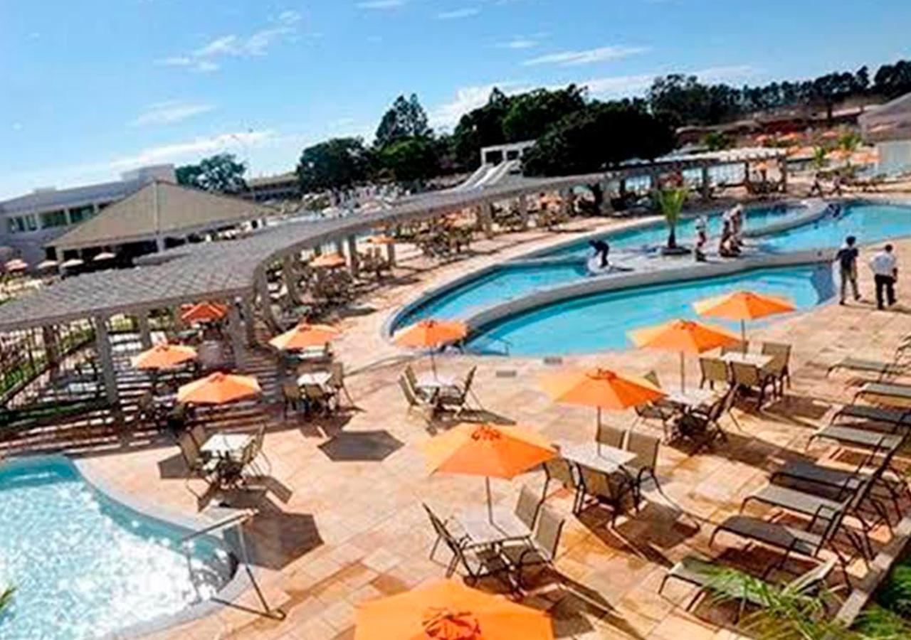 Lacqua Diroma Apartamento Completo Com Fogao, Geladeira, Micro-Ondas, Piscina 24H, Acomoda Ate 5 Pessoas Caldas Novas Bagian luar foto