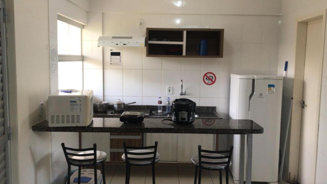 Lacqua Diroma Apartamento Completo Com Fogao, Geladeira, Micro-Ondas, Piscina 24H, Acomoda Ate 5 Pessoas Caldas Novas Bagian luar foto