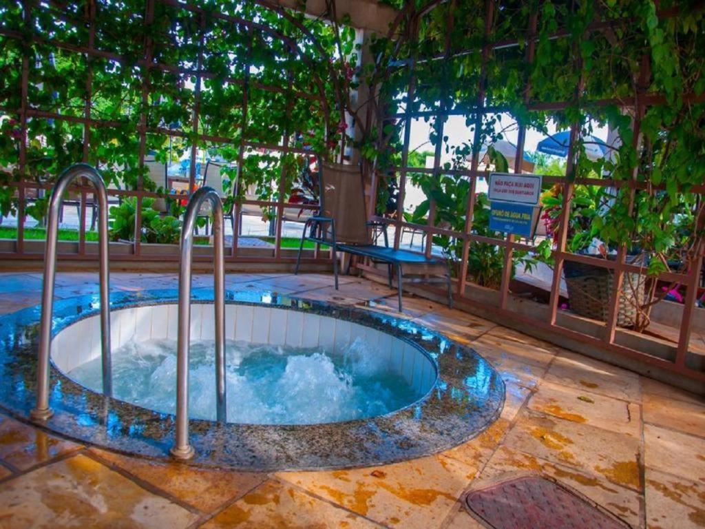 Lacqua Diroma Apartamento Completo Com Fogao, Geladeira, Micro-Ondas, Piscina 24H, Acomoda Ate 5 Pessoas Caldas Novas Bagian luar foto