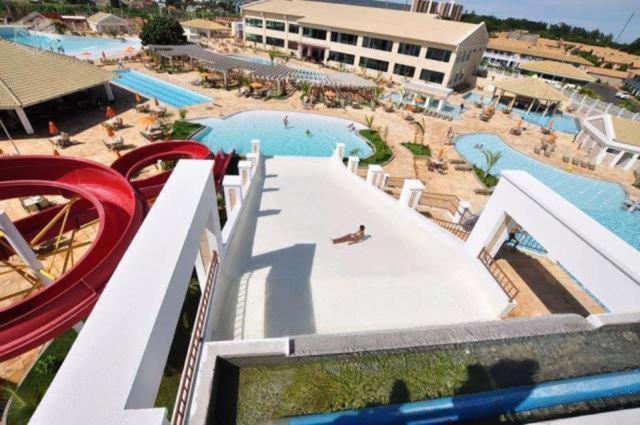 Lacqua Diroma Apartamento Completo Com Fogao, Geladeira, Micro-Ondas, Piscina 24H, Acomoda Ate 5 Pessoas Caldas Novas Bagian luar foto