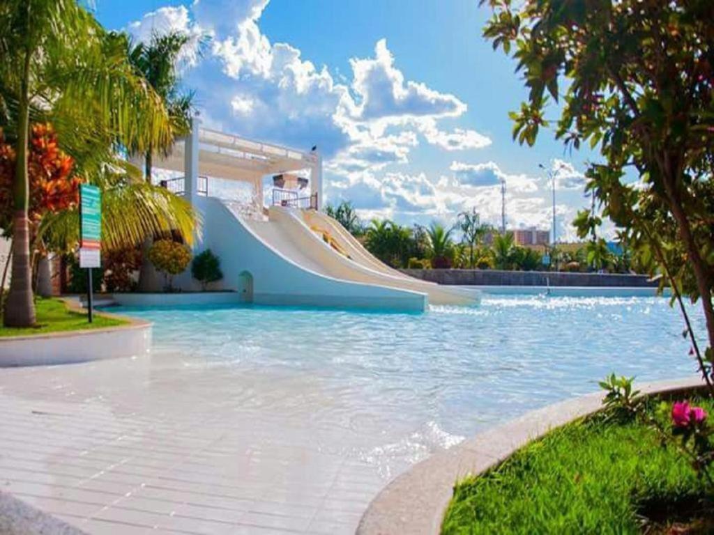 Lacqua Diroma Apartamento Completo Com Fogao, Geladeira, Micro-Ondas, Piscina 24H, Acomoda Ate 5 Pessoas Caldas Novas Bagian luar foto