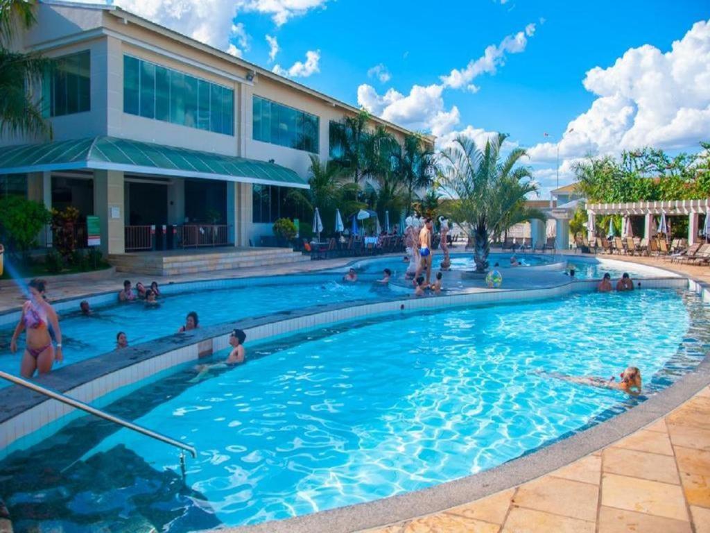 Lacqua Diroma Apartamento Completo Com Fogao, Geladeira, Micro-Ondas, Piscina 24H, Acomoda Ate 5 Pessoas Caldas Novas Bagian luar foto
